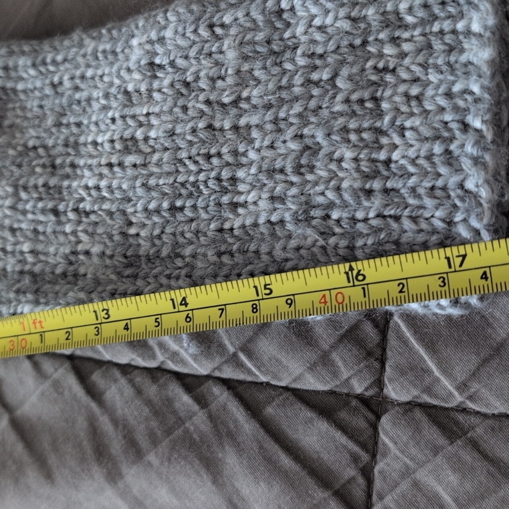 DKNY sweater - Picture 10 of 13